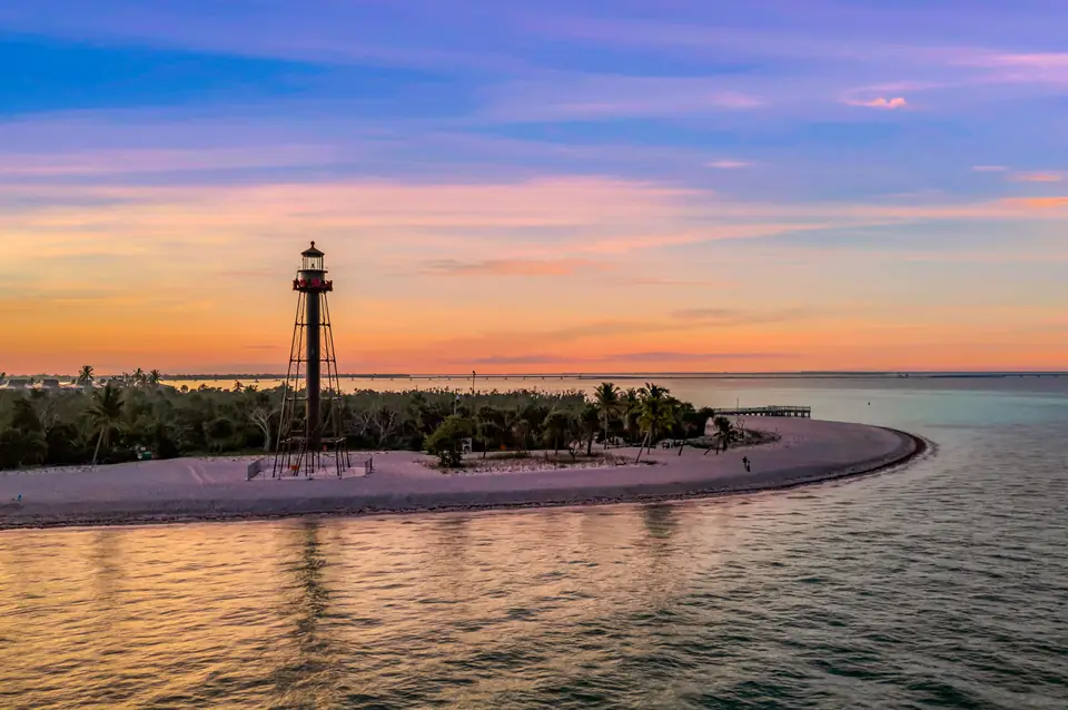 Sanibel Lighthouse & Fishing Pier — photo 2
